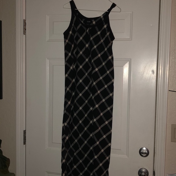 Nautica Other - Nautica B/W plaid nightgown w/ optional belt Med